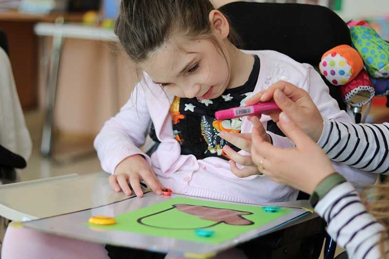 Соціальні послуги для родин із дітьми на Закарпатті: як перевірити та що робити, якщо послуги немає